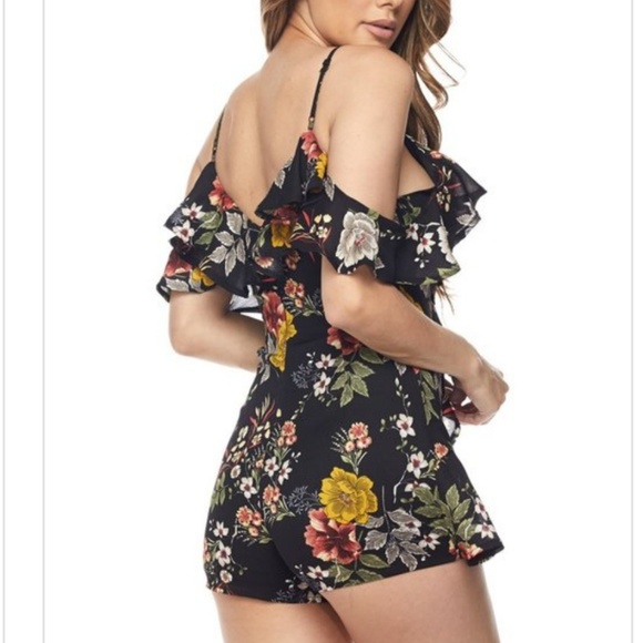 💋Off shoulder romper 💋 - Picture 5 of 5